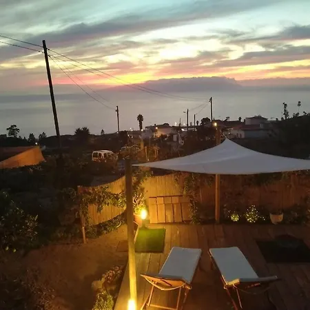 펜션 Romantic Eco Retreat 아데제