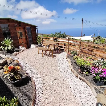 Romantic Eco Retreat 펜션