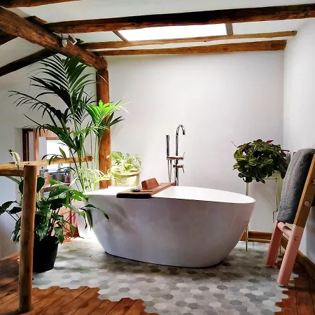 Romantic Eco Retreat アデヘ